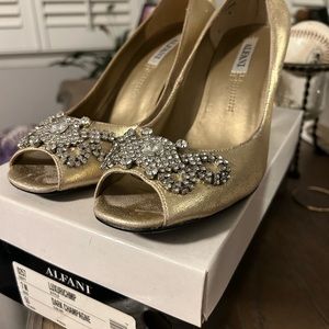 Beautiful 3” dress heels. Gold with embellishment